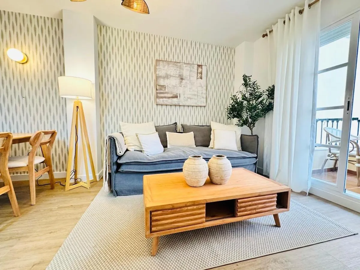 New!! Torre Del Mar Premium, Close To The Beach